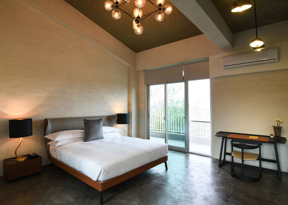Shen 57 Hostel Хенгчун Экстерьер фото